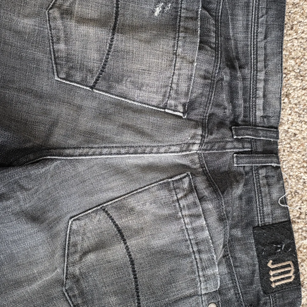 Men's Distressed JUICY COUTURE 31" Black Jeans - Picture 2 of 8